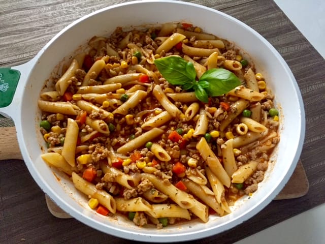 Makaron penne w sosie bolońskim- czyli szybkie i pyszne danie z patelni - FullSizeRender7 20