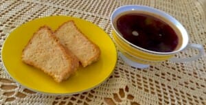Babka z białek z jabłkiem
