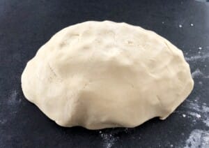 przygotowanie ciasta kruchego