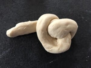 formowanie bułeczek czosnkowo ziołowych krok po kroku