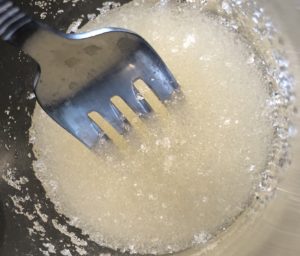 żelatyna przygotowana do masy jogurtowej