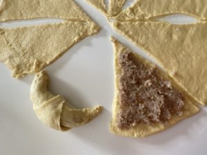 Rogaliki z oszukanym nadzieniem Ciasto na rogaliki z nadzieniem