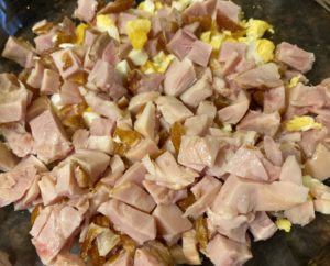 Kolorowa sałatka z makaronem i wędzonym kurczakiem - 2F5BC680 8511 459A BB1D 0573C64BA74D