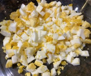 Kolorowa sałatka z makaronem i wędzonym kurczakiem - 8D95A746 065C 43D2 AF1F 859EBDE0149B