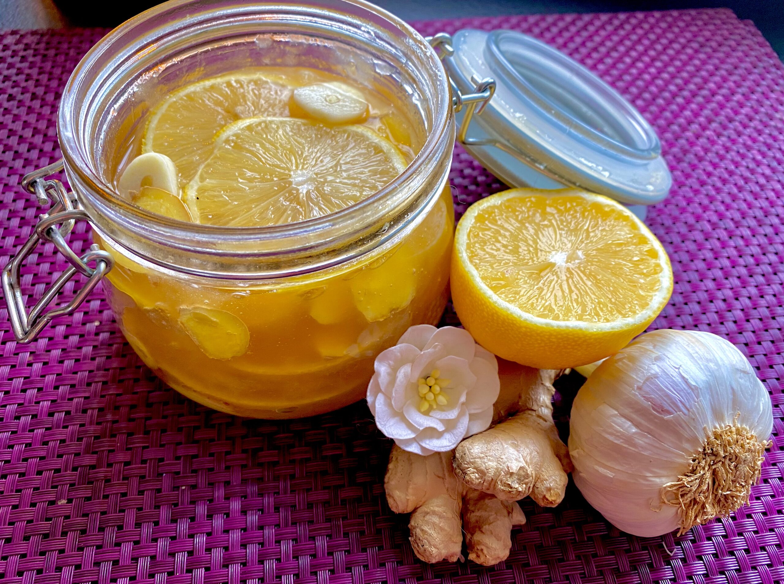 Domowy syrop odpornościowy - 9FA855E9 0397 4430 B271 4BD6732D2369 scaled