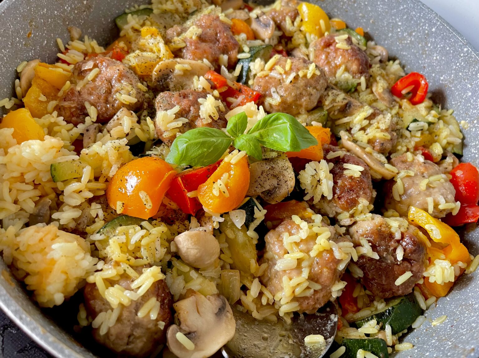 Risotto z klopsikami wieprzowymi i warzywami - 975FC9EC 4984 48E0 BE6C 1F75AB082970