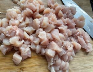 kurczak pokrojony w kostkę do farszu