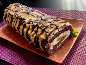 Rolada snickers - EBB4D962 6654 474C 9981 69815AC03B7B
