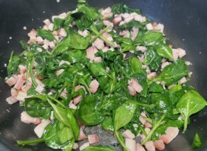 Tortellini w sosie śmietankowym z boczkiem i szpinakiem - 094D0D7D DACF 4C2D 93F7 5FF182FE1CB9