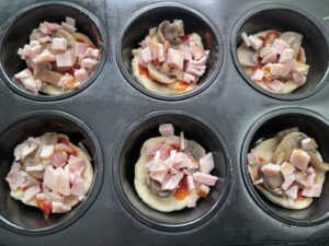 Babeczki pizzerinki - A0E7FFD8 8271 4BBF AFB2 D0CF78C96387