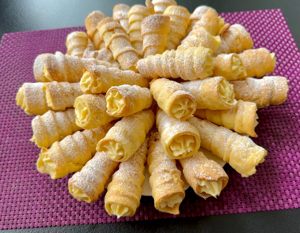 Rurki z kremem budyniowym