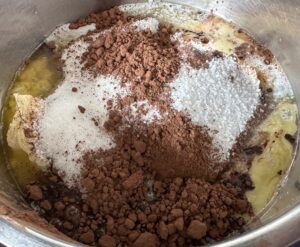 Fantazja - ciasto z bezą, jagodami i kremem grysikowym - 84BA27B2 800D 4910 A334 884D8BD38643