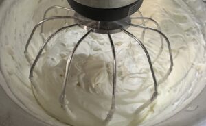 Jogurtowa jagódka - pyszne ciasto bez pieczenia! - IMG 2997