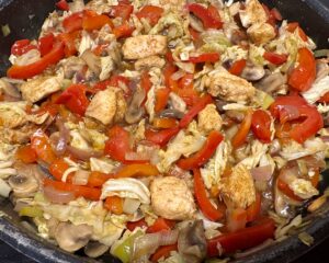 Smażony makaron z kurczakiem i warzywami - IMG 7349