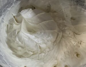 Malinowa księżniczka z kremem śmietankowym - ciasto bez pieczenia! - IMG 0514