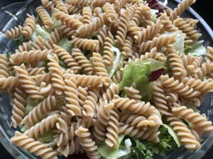 Fit sałatka makaronowa z sosem musztardowym - IMG 1544