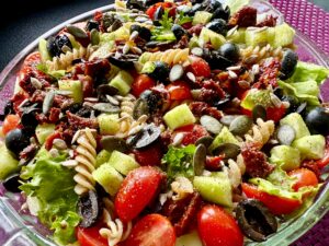 Fit sałatka makaronowa z sosem musztardowym - IMG 1561