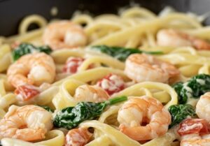 Makaron z krewetkami w sosie serowym - IMG 2375