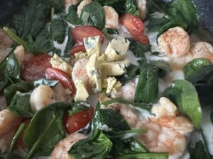 Makaron z krewetkami w sosie serowym - IMG 5867