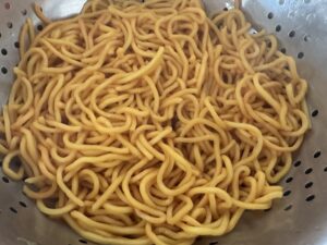 Makaron stir-fry z mieloną wołowiną, papryką i pieczarkami - IMG 3325