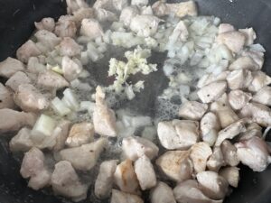 Makaron z kurczakiem w sosie mozzarella - IMG 5338