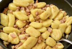 Szagówki z boczkiem i cebulką - 69566211 8B0C 4941 8E75 5B01B34C06CD