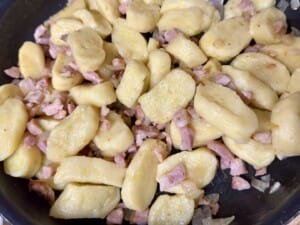 Szagówki z boczkiem i cebulką - IMG 2747