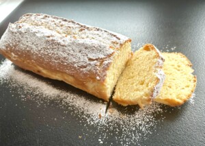 Wilgotna babka jogurtowo-budyniowa - IMG 8221